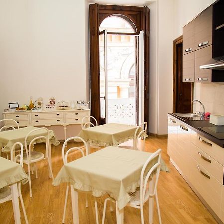 I Racconti Di Partenope Bed & Breakfast Naples Exterior photo